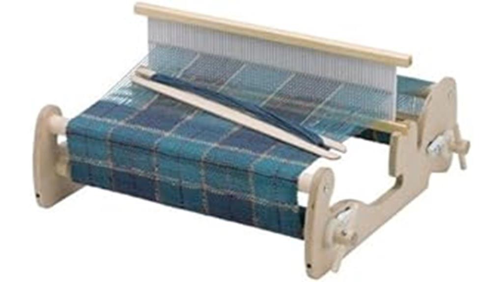cricket loom model 15