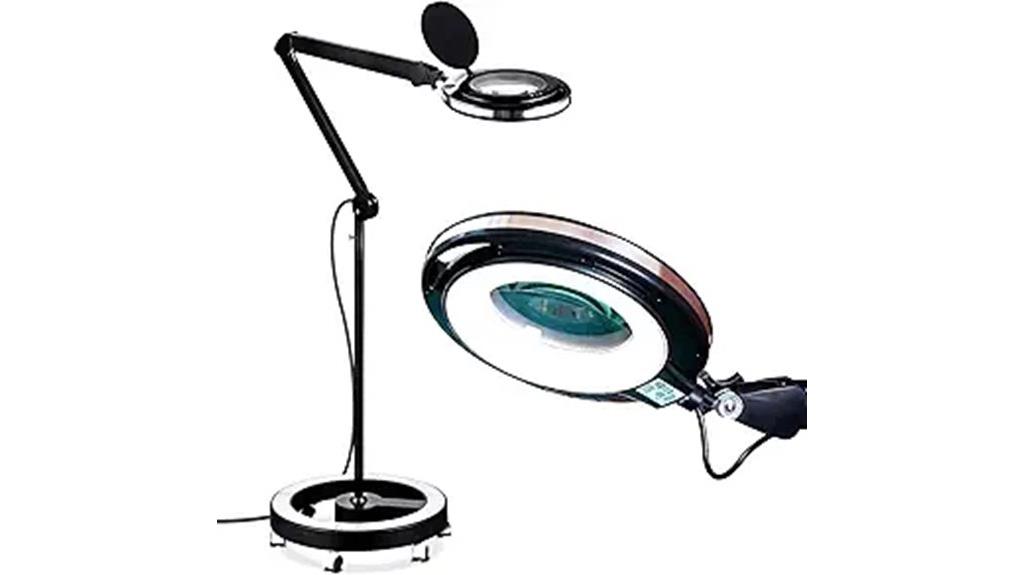 magnifying glass with light