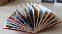 create a folded photo display
